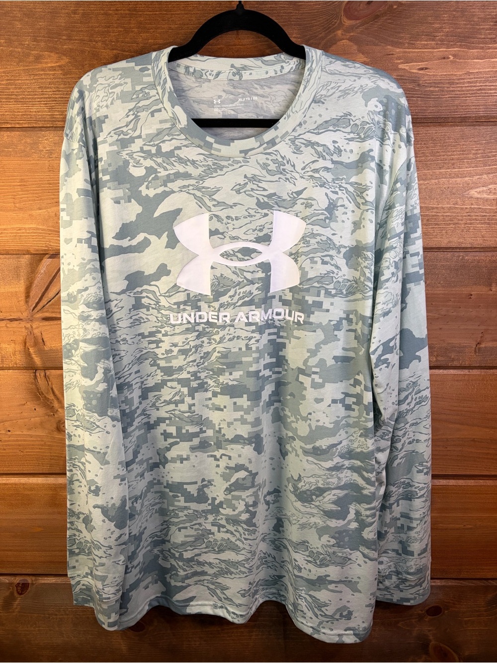Under Armour Men's Long Sleeve Camo Performance Tee - Light Gray/White Size XL 🩶